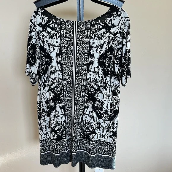 Rose and Olive Top -1X Never Worn - Picture 5 of 6